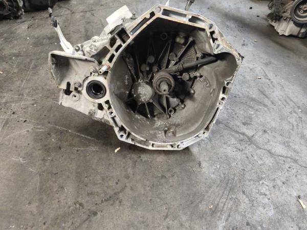 BOITE DE VITESSE MANUEL RENAULT/DACIA 1.5DCI CODE: TL4079 - Vue 2